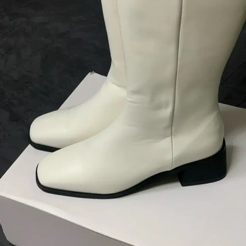[BUNJANG] White Wide Leg Long Boots / 통넓은 화이트 롱 부츠