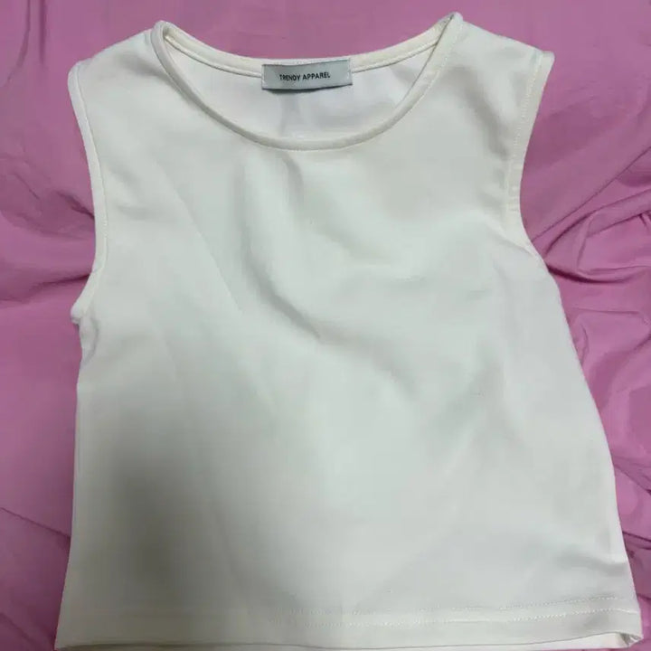 [BUNJANG] Trendier Apparel Tank Top / 트렌디어패럴 나시