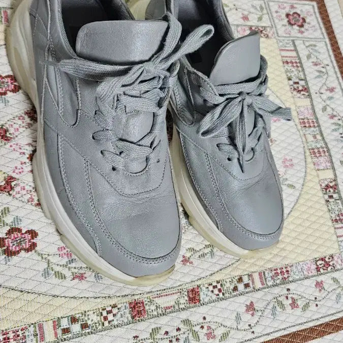 [BUNJANG] Vera Wang Leather Platform Sneakers / 베라왕가죽 키높이신발245