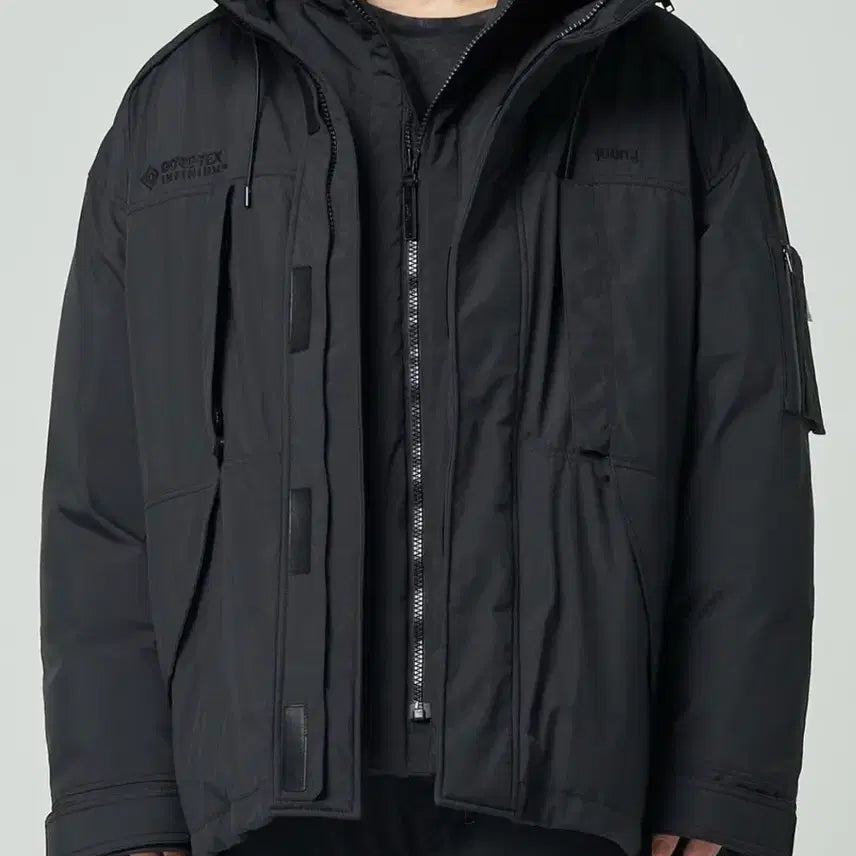[BUNJANG] Junji X Gore-Tex Mid-Length Down Jacket - Black (Size 50) / [3월까지만] 준지 X 고어텍스 미드렝스 다운점퍼 - 블랙 50