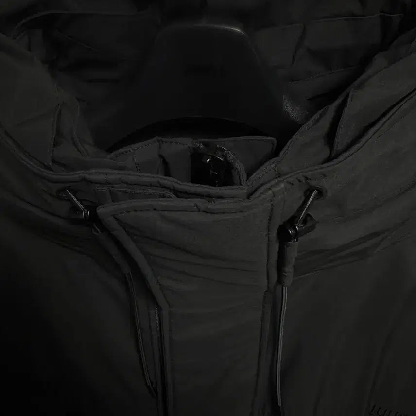 [BUNJANG] Junji X Gore-Tex Mid-Length Down Jacket - Black (Size 50) / [3월까지만] 준지 X 고어텍스 미드렝스 다운점퍼 - 블랙 50