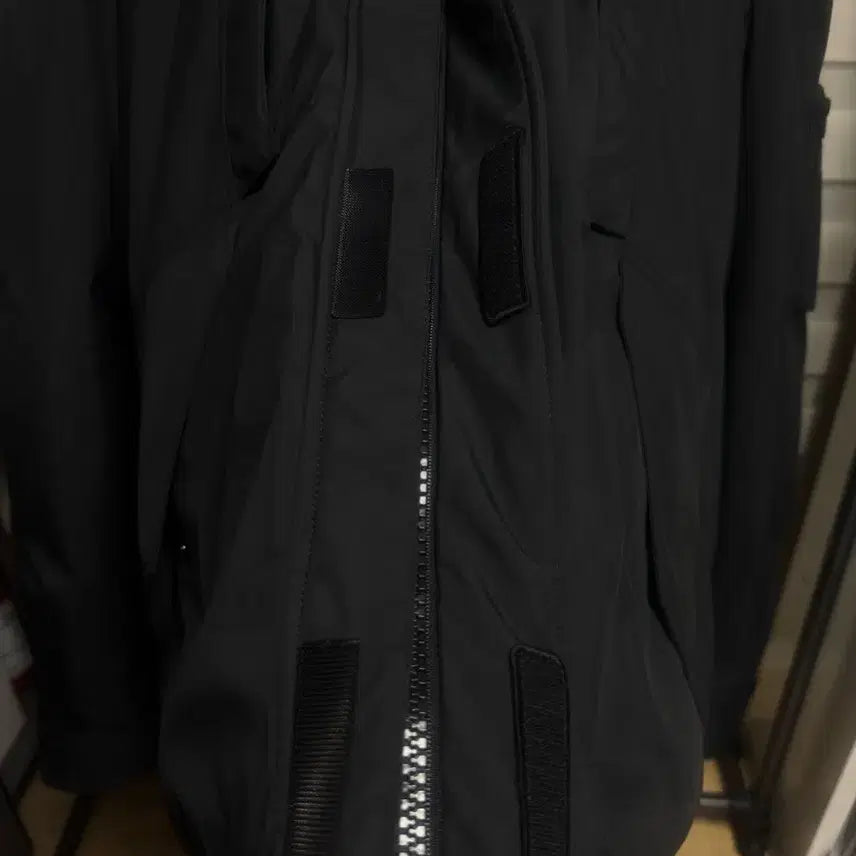 [BUNJANG] Junji X Gore-Tex Mid-Length Down Jacket - Black (Size 50) / [3월까지만] 준지 X 고어텍스 미드렝스 다운점퍼 - 블랙 50