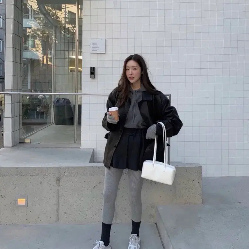 [BUNJANG] AMOMENTO Kubo Bag White / 아모멘토 쿠보백 화이트 [차정원 착용]