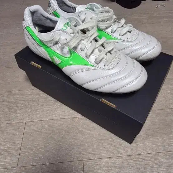 [BUNJANG] Mizuno Morelia II Japan 260 / 미즈노 모렐리아2 재팬 260