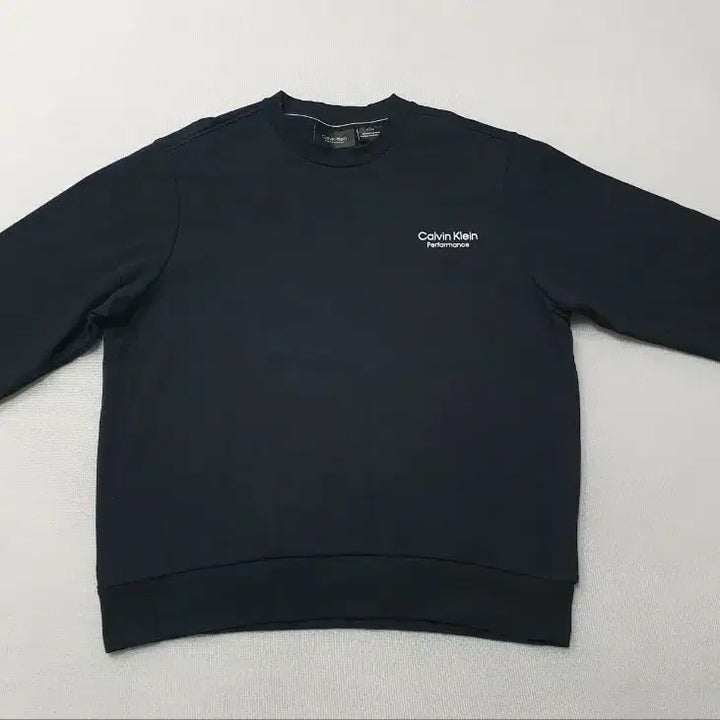 [SOLD OUT] 캘빈클라인 퍼포먼스 블랙 맨투맨 티셔츠 여성105