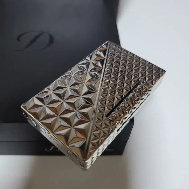[BUNJANG] Dupont Lighter Line 2 CA16253 Palladium Platinum / [새상품급] 듀퐁라이터 라인2 신형 ca16253 팔라듐 백금 쌍불 듀퐁