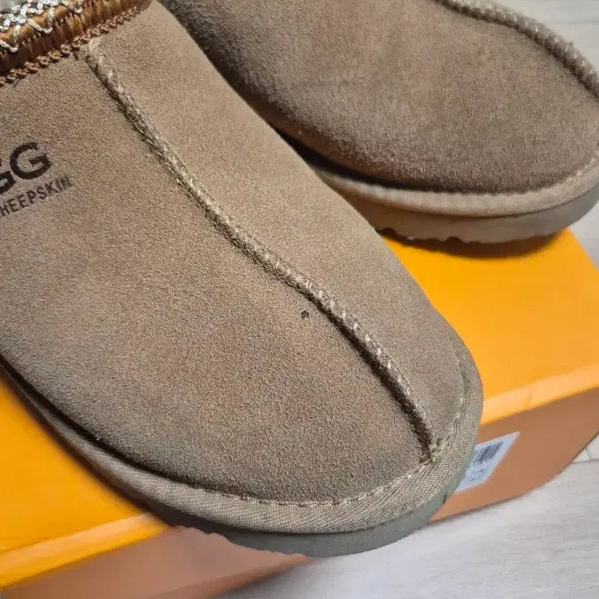 [BUNJANG] UGG Tasman Chestnut Slippers / UGG 어그 타스만 체슈넛 uk8 270 상태굿