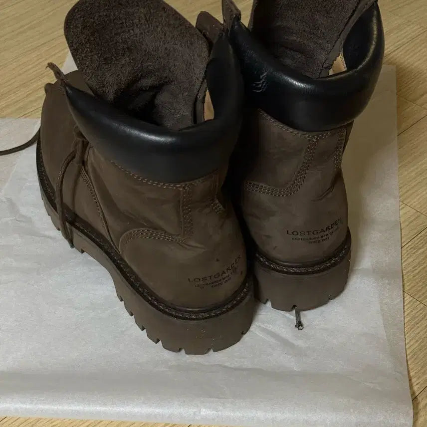 [BUNJANG] Lost Garden Root Brown Size 43 / 로스트가든 루트 브라운 43 사이즈