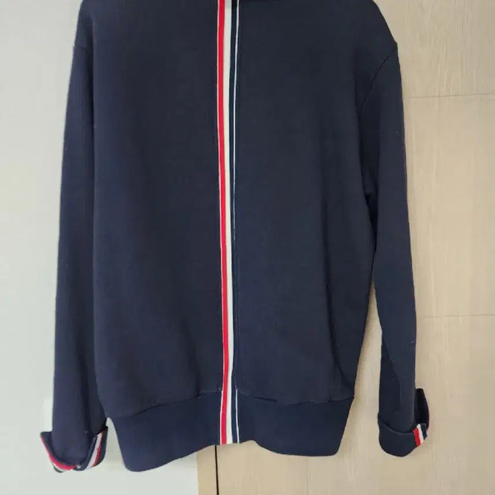 [BUNJANG] Thom Browne Navy Three Stripe Sweatshirt / 톰브라운 네이비 백삼선 맨투맨1사이즈 정품 상태 최상 팔아요