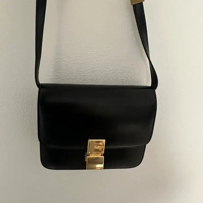 [BUNJANG] Black Leather Bag / 블랙 가죽 가방