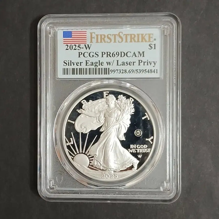 [BUNJANG] US Mint 2025 Laser Engraved Silver Eagle PR69 Proof Coin / (초년)미국2025 "레이저"각인 PR69DCAM 프루프 실버 이글 은화