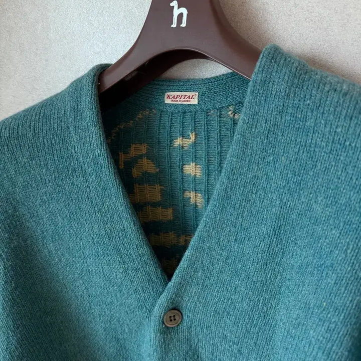 [BUNJANG] Capital Bone Knit Cardigan Saxophone Blue (Size 3) / 캐피탈 본가디건 뼈니트 본니트 색소폰 블루 3사이즈 팝니다.