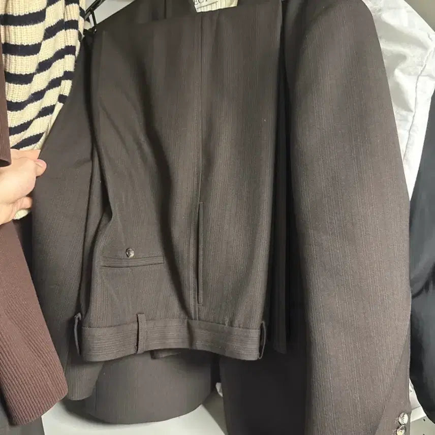 [BUNJANG] RECTO 23FW Virgin Wool Vintage Stripe Brown Set / 23fw 렉토 버진울 빈티지 스트라이프 브라운 셋업 S/M 팝니다.