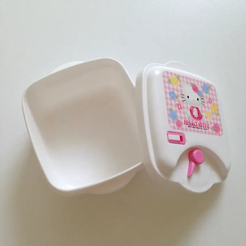 [BUNJANG] Hello Kitty Rose Lunchbox / 고전 장미 헬로키티 도시락통