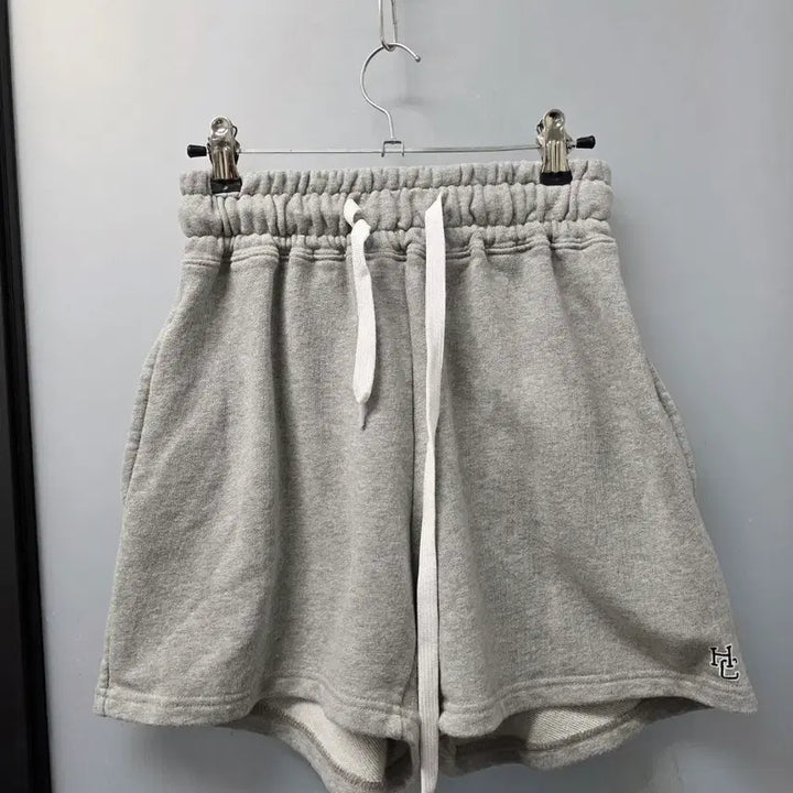 [BUNJANG] Hotel Seritos Sweat Shorts / 호텔세리토스 스웻반바지