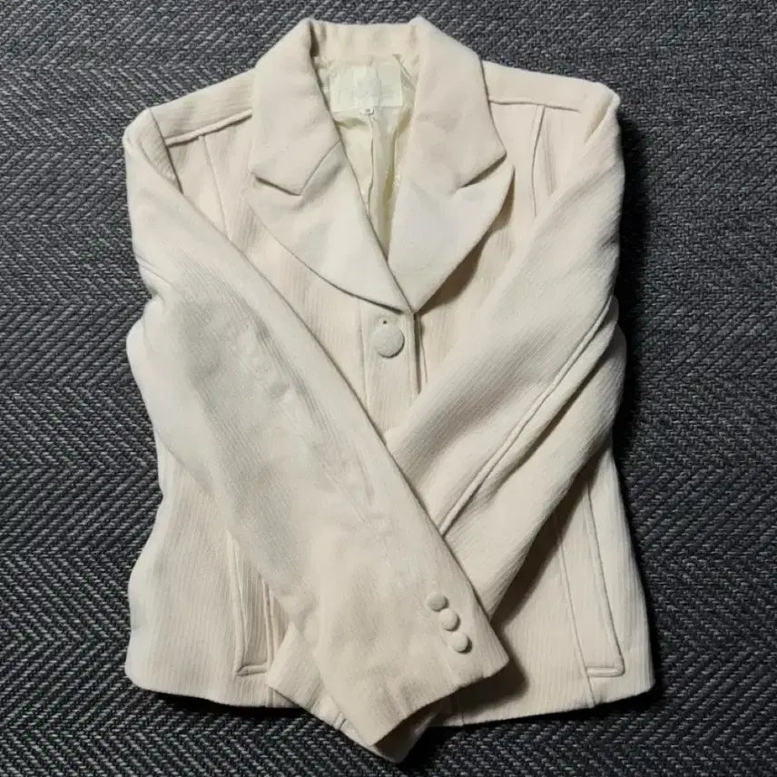 [BUNJANG] NMIXX Nicole Ivory Vintage Blazer Jacket / jpn niccle 니콜 아이보리 빈티지 블레이저 자켓 (38)