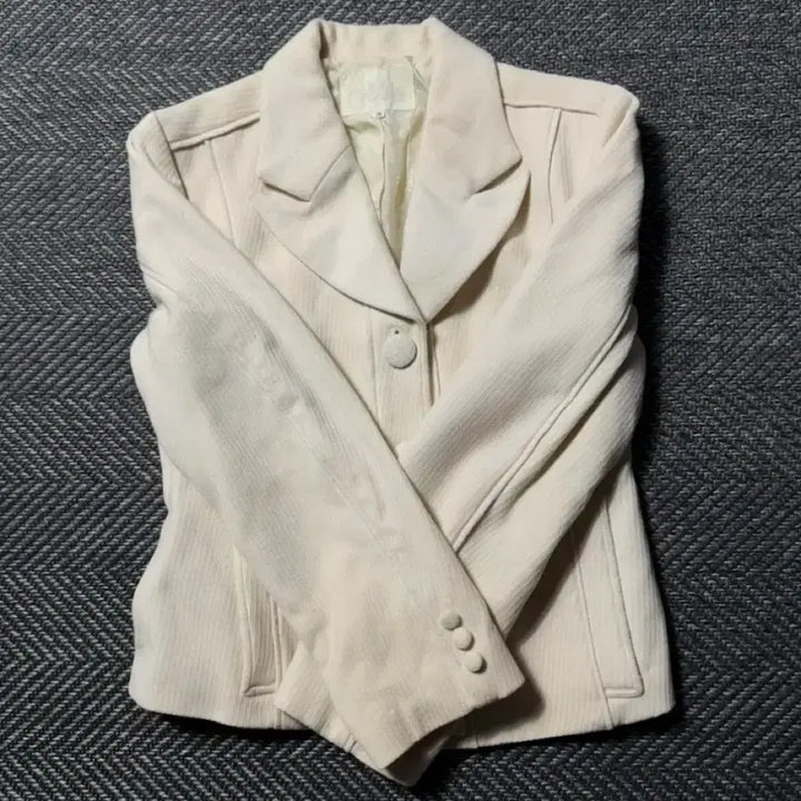 [BUNJANG] NMIXX Nicole Ivory Vintage Blazer Jacket / jpn niccle 니콜 아이보리 빈티지 블레이저 자켓 (38)