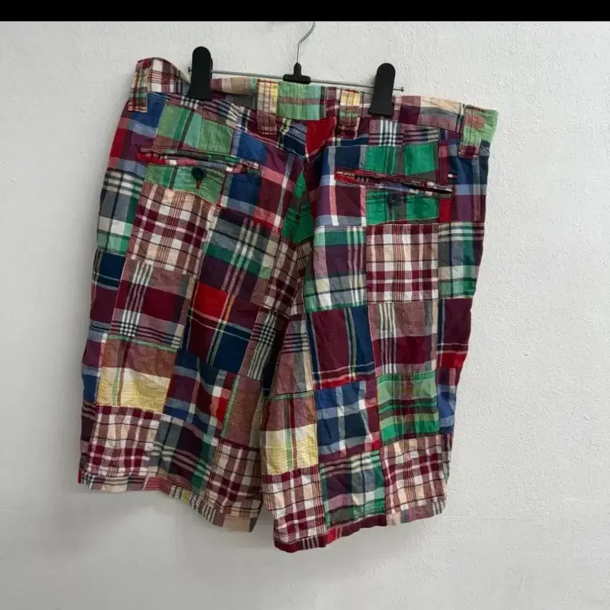 [BUNJANG] Tommy Hilfiger Patchwork Shorts (Size 34) / 타미힐피거 패치워크 반바지 (34)