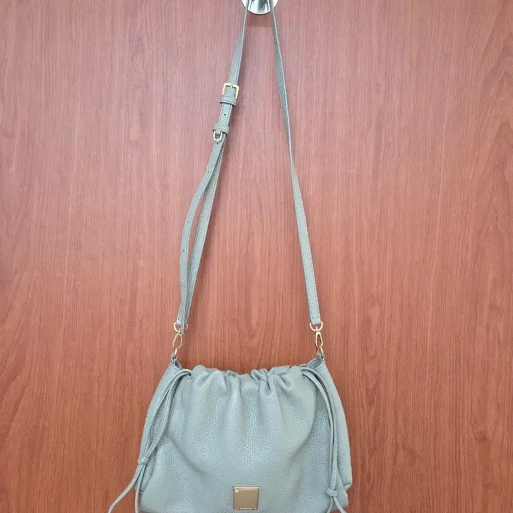 [BUNJANG] Couronne Mina Cool Crossbody Bag / 쿠론 미나 쿨 크로스백
