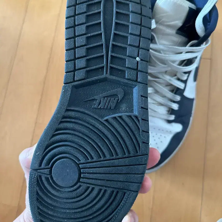 [BUNJANG] Jordan 1 Mid Obsidian 270 / 조던 1 미드 옵시디언 270