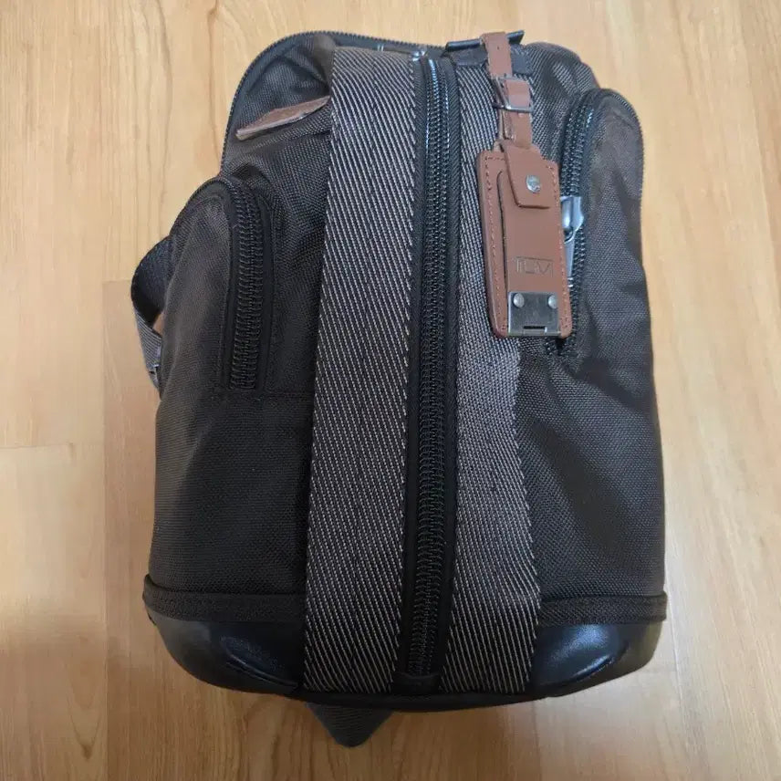 [BUNJANG] TUMI Sling Bag / 투미 슬링백