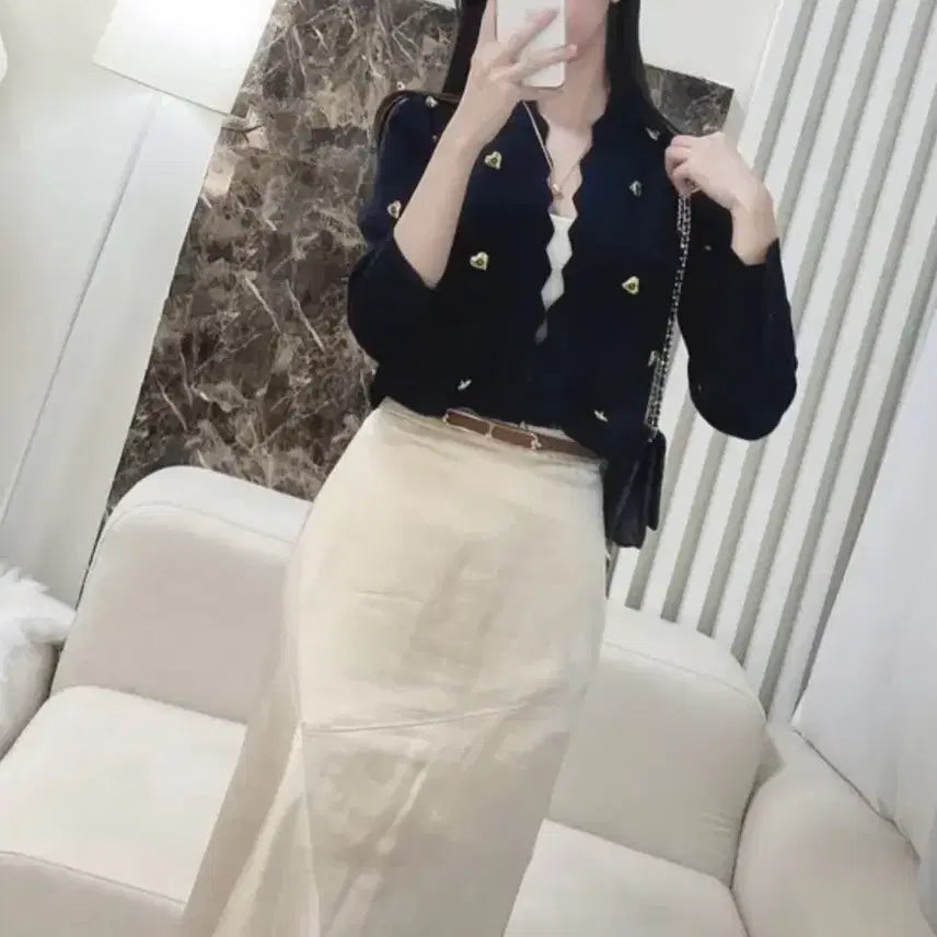 [BUNJANG] Gold Heart Button Cardigan / 수입의류 골드 하트 버튼 가디건