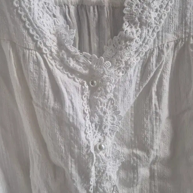 [BUNJANG] Lace Blouse White / 레이스 블라우스 화이트