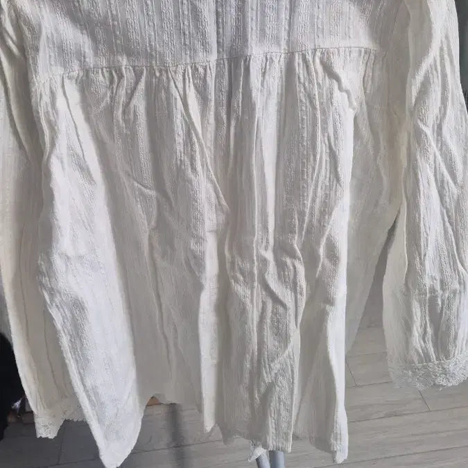 [BUNJANG] Lace Blouse White / 레이스 블라우스 화이트