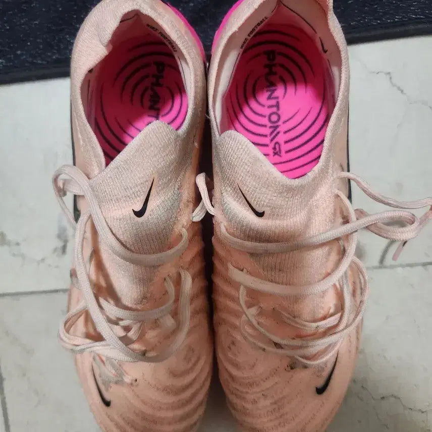 [BUNJANG] Nike Phantom GX2 Elite AG 255 / 나이키 팬텀 GX2 엘리트 ag 255