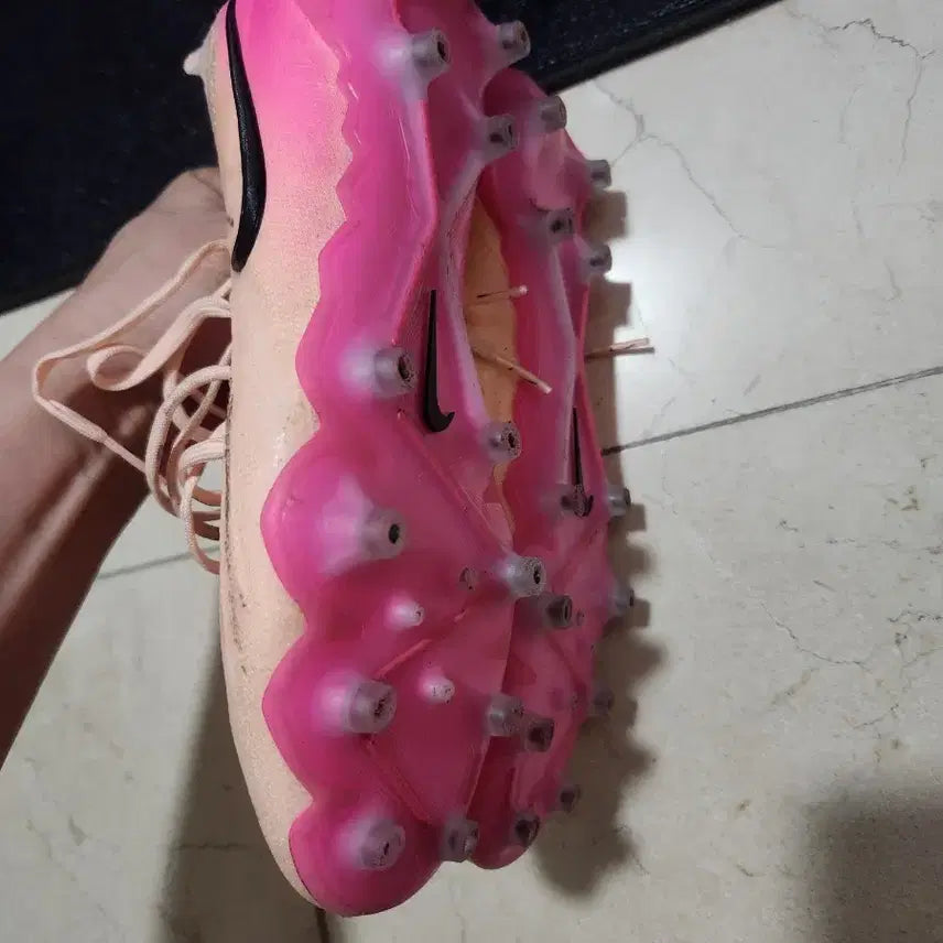 [BUNJANG] Nike Phantom GX2 Elite AG 255 / 나이키 팬텀 GX2 엘리트 ag 255