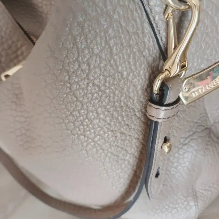 [BUNJANG] Burberry Leather Tote Bag with Invoice / (정품)버버리 가죽 토트백 겸 숄더백 인보이스 있음