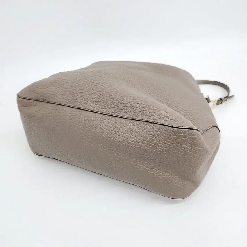 [SOLD OUT] (정품)버버리 가죽 토트백 겸 숄더백 인보이스 있음