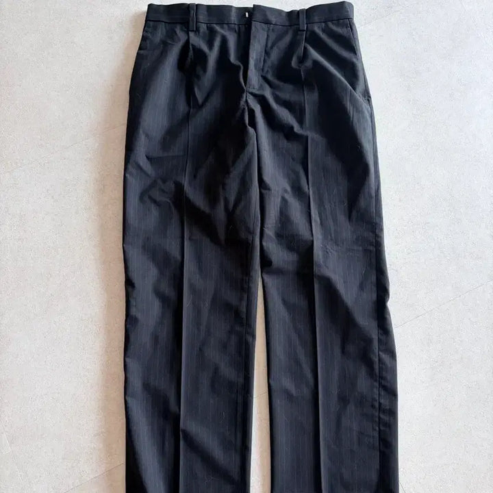 [BUNJANG] H&amp;M Striped Slacks - Size 32 / H&amp;M 스트라이프 슬랙스 32