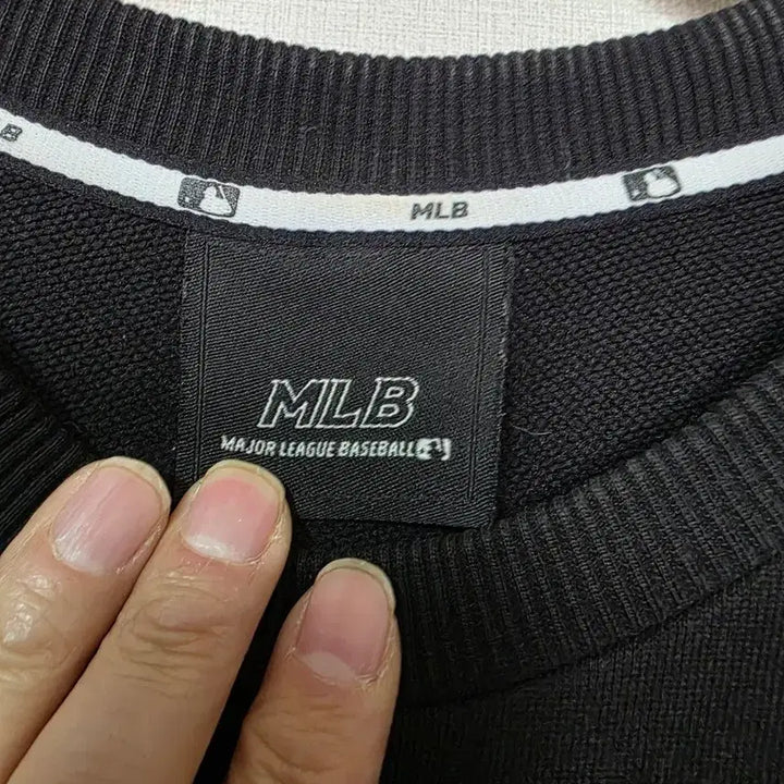 [BUNJANG] MLB Chicago Cubs Black Sweatshirt (Size 100) / MLB 시카고 컵스 블랙 맨투맨  사이즈 100