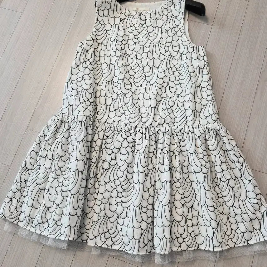 [BUNJANG] Maje REFLET BLANC Layered Embroidered Sleeveless Dress / [정품] 마쥬(maje) 자수 레이어드 민소매 원피스 (2사이즈/55~