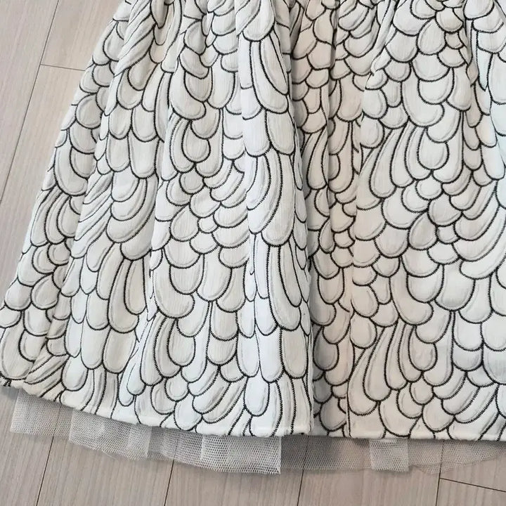 [BUNJANG] Maje REFLET BLANC Layered Embroidered Sleeveless Dress / [정품] 마쥬(maje) 자수 레이어드 민소매 원피스 (2사이즈/55~