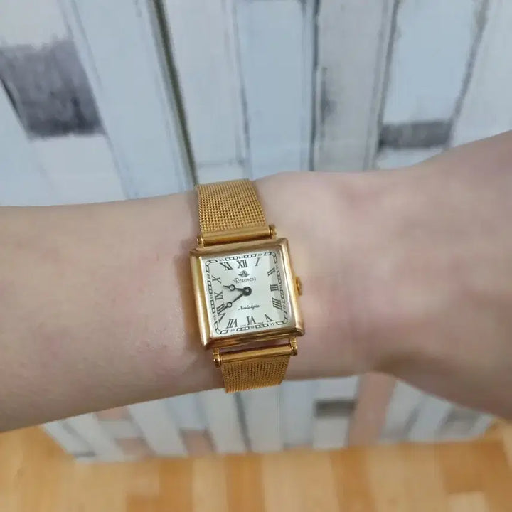 [BUNJANG] Rosemont Nostalgia Watch / 상태최상)로즈몽 시계 18만원 정가60만원대 사용감없음 작동중