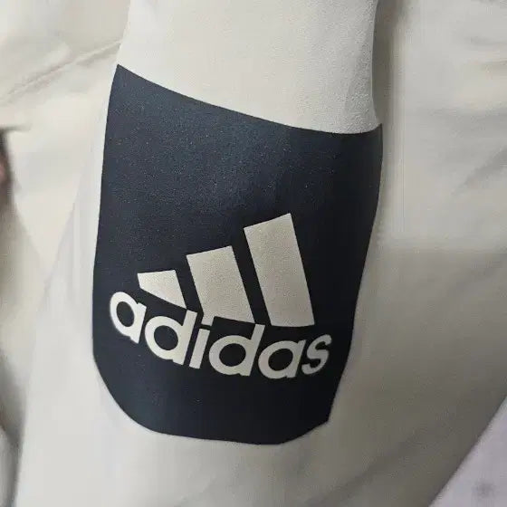 [BUNJANG] Adidas Long Hooded Windbreaker Beige / 아디다스 후드 롱 바람막이 베이지