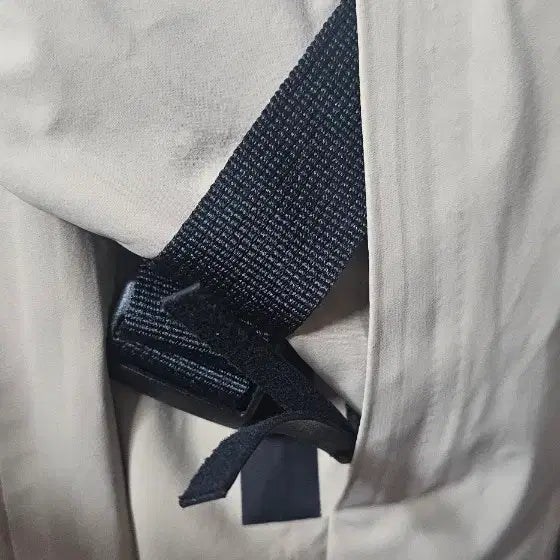 [BUNJANG] Adidas Long Hooded Windbreaker Beige / 아디다스 후드 롱 바람막이 베이지