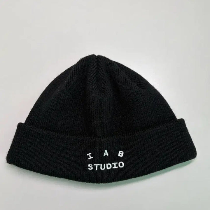 [BUNJANG] IAB Studio Beanie / 아이앱 스튜디오 비니 블랙 화이트