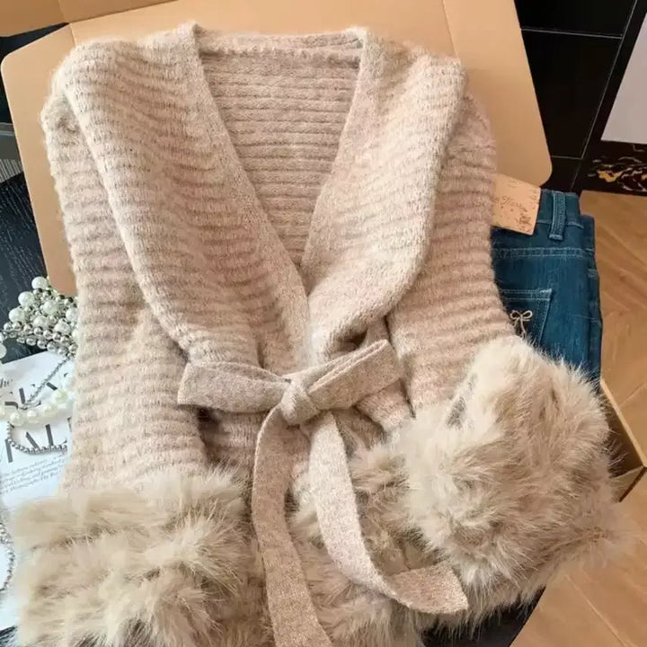 [BUNJANG] Fur Trimmed Belted Knit Cardigan / 퍼 트리밍 벨트 니트 가디건