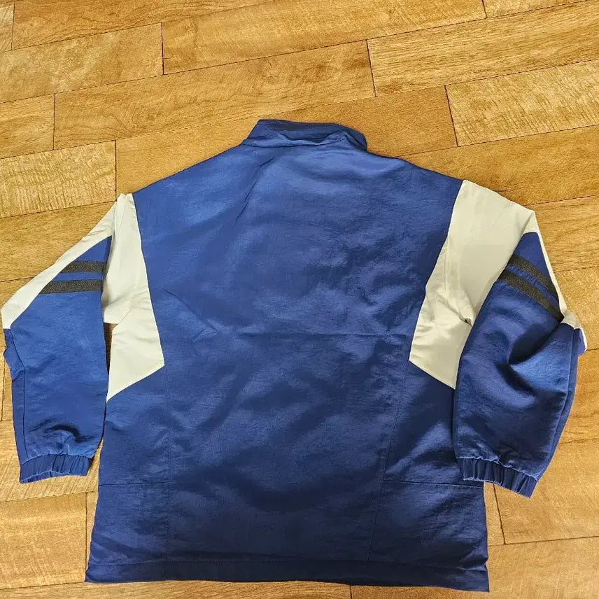 [BUNJANG] NFL Apparel Windbreaker Jacket L / NFL 팀 어패럴 바람막이 L 판매