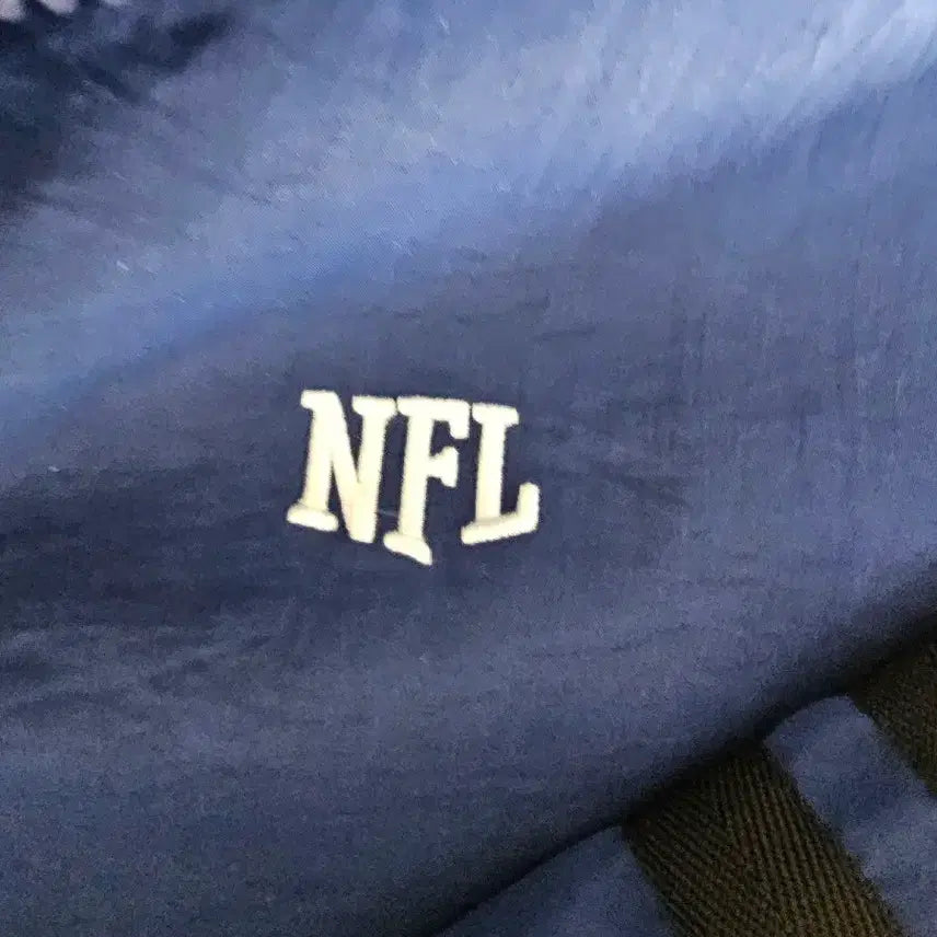 [BUNJANG] NFL Apparel Windbreaker Jacket L / NFL 팀 어패럴 바람막이 L 판매