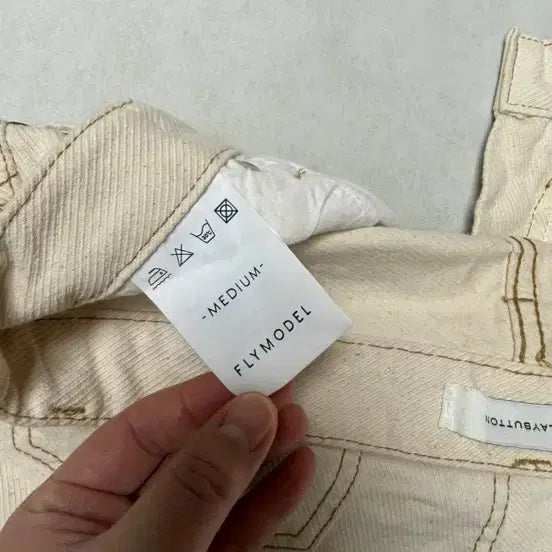 [BUNJANG] Ivory Denim Cut-off Shorts (Size S) / 5/26까지 아이보리 데님 숏팬츠 (s)