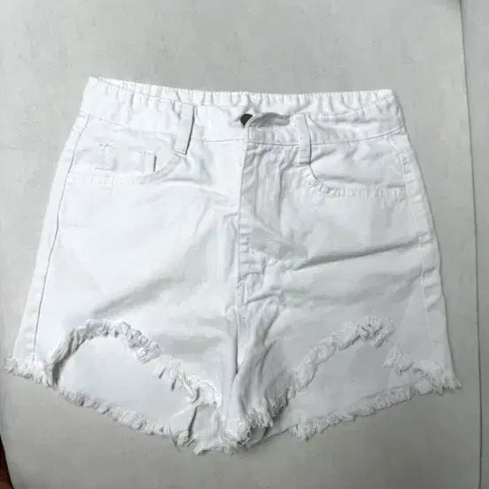 [BUNJANG] White Cut-off Denim Shorts (Size 26/S) / 5/26까지 미착용 새제품  화이트 컷오프 데님 숏팬츠 26 S