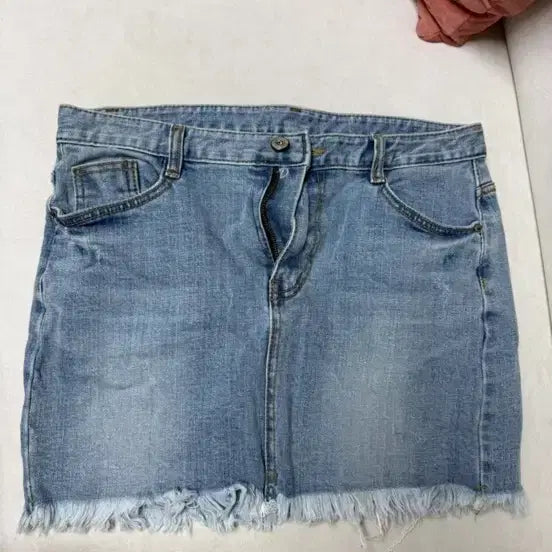[BUNJANG] Spandex Blend Light Wash Denim Mini Skirt / 5/26까지 스판끼좋은 데님 연청 미니스커트
