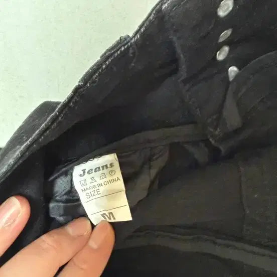 [BUNJANG] High-Waist Denim Black Shorts (M) / 새제품 하이웨스트 5부 데님 블랙 반바지 M