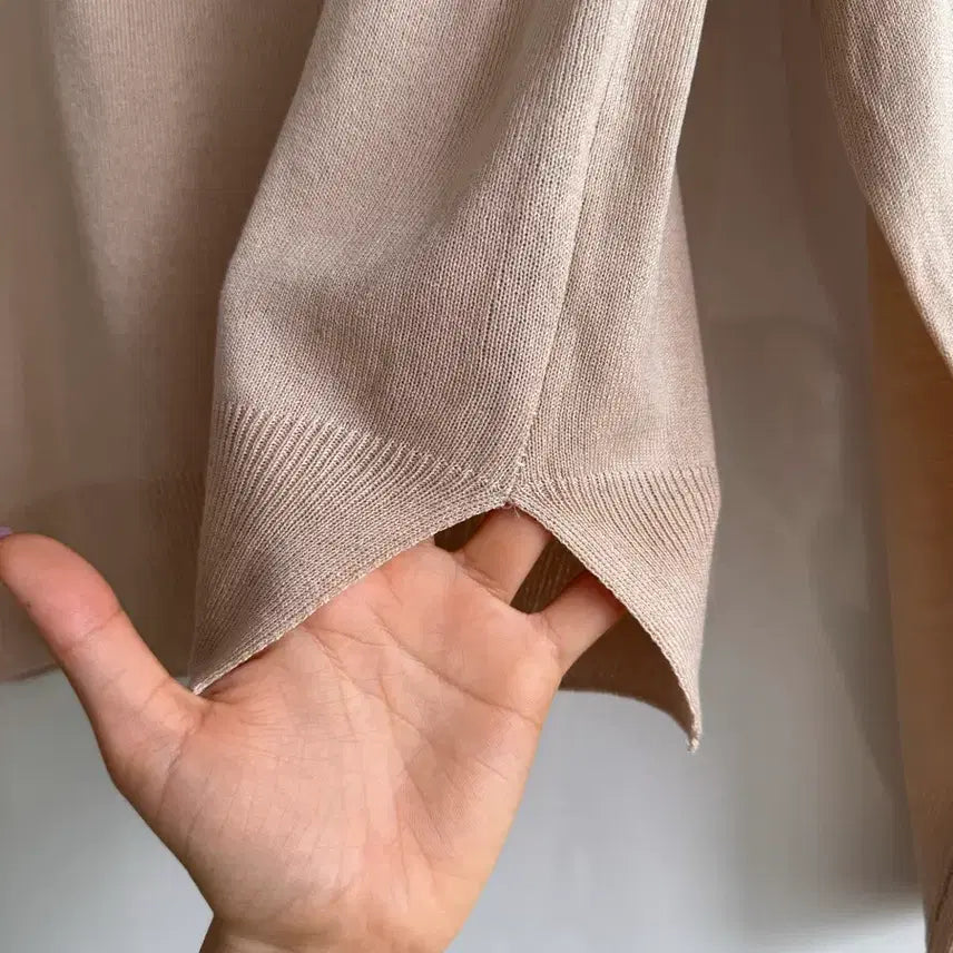 [BUNJANG] Trendier Apparel Mocha Beige Slit Knit &amp; Slacks Set / 트렌디어패럴 모카 베이지 슬릿 니트 + 슬랙스 바지 세트