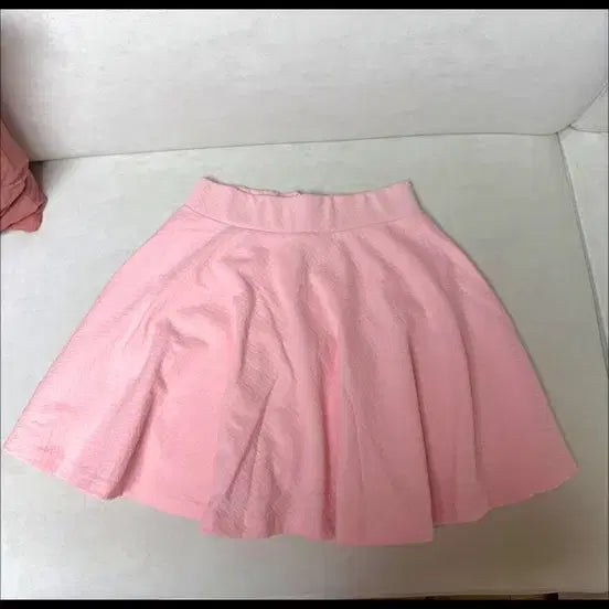 [BUNJANG] Pink Flare Skirt - Strawberry Milk Color / 5/26까지 미착용 새제품 딸기우유색 분홍 플레어 스커트