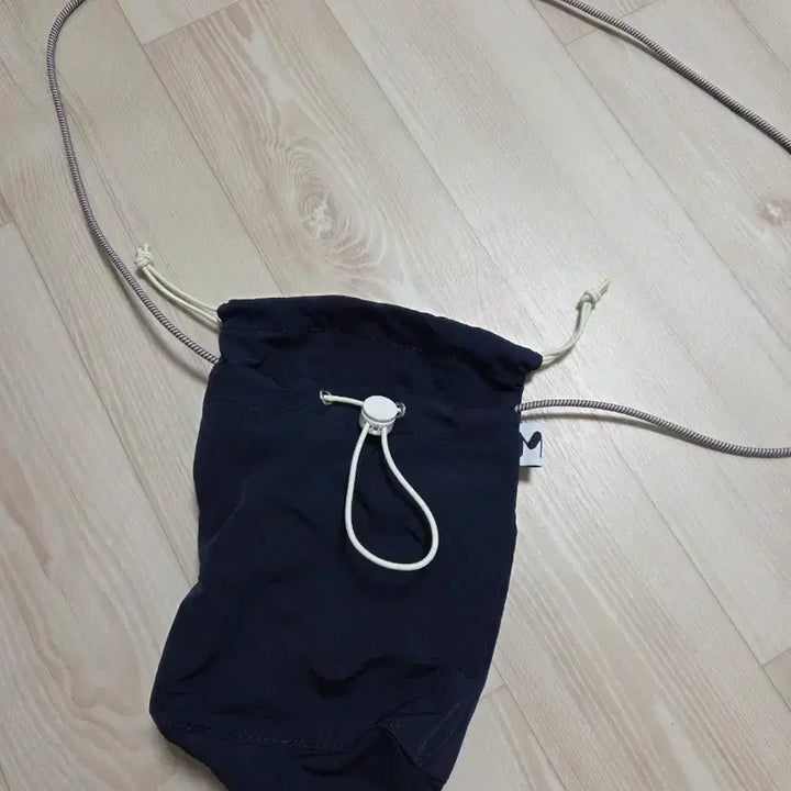 [BUNJANG] NCT Minmin 3-Pocket Mini Bag / 민민 3포켓 미니백